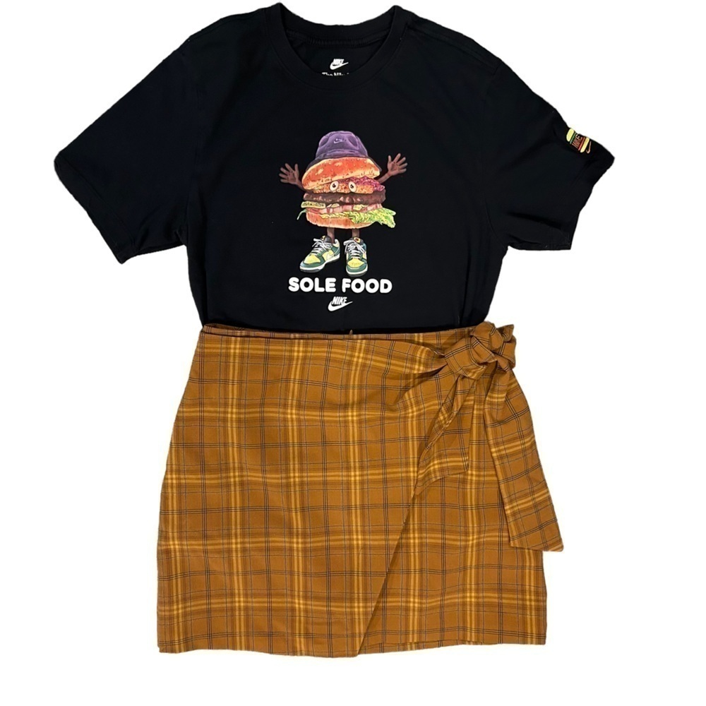 Unisex - Nike Sole Food Burger T-Shirt - Picture 8 of 9